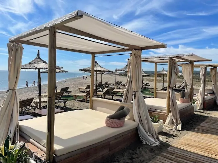 Vista Marina - Puerto Sotogrande Apartment 0*,  Spain